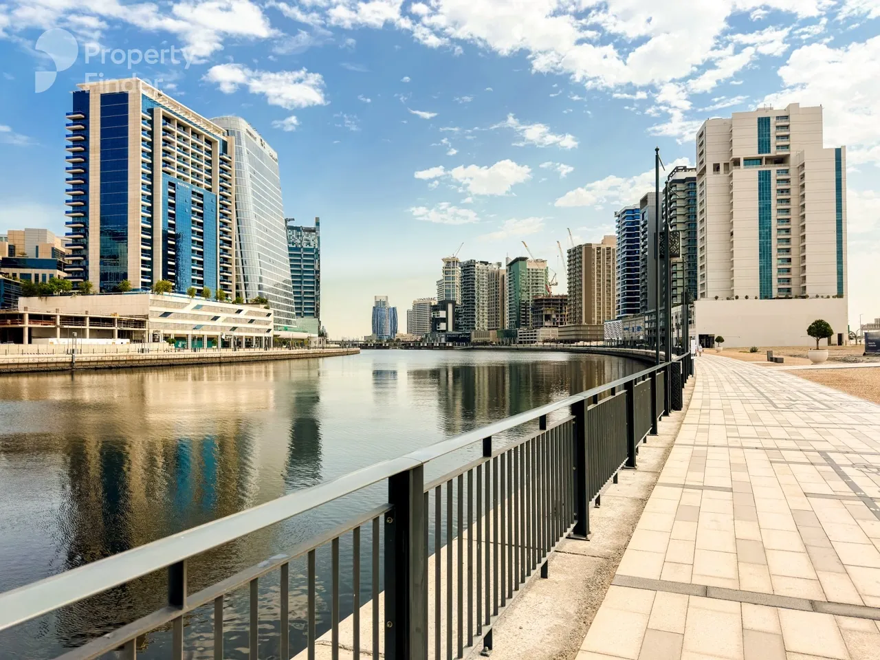 Marasi Promenade waterfront walkway in Business Bay along Dubai Water Canal