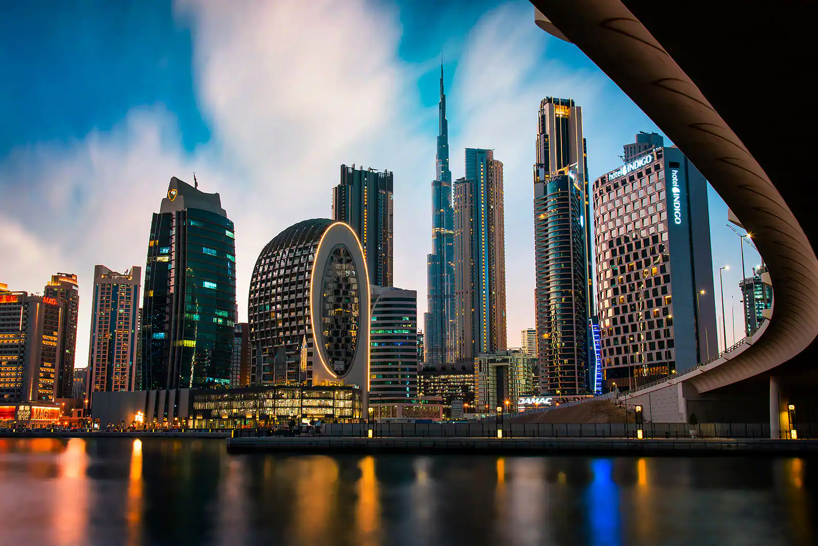 Dubai skyline 2026 real estate market overview
