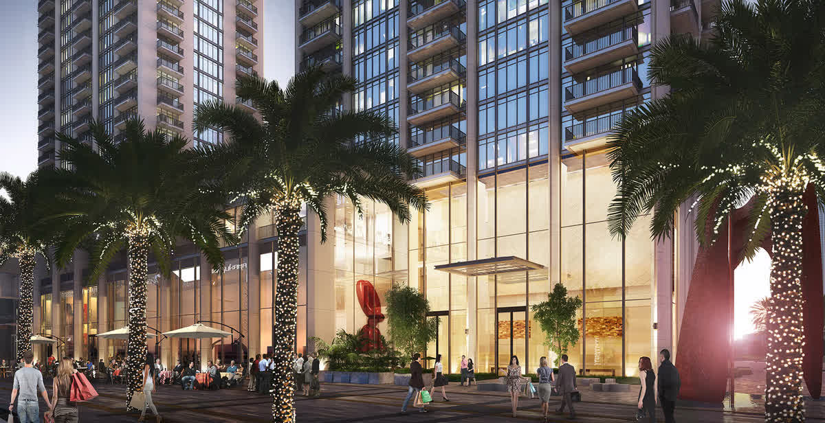 Mohammed Bin Rashid Boulevard street life