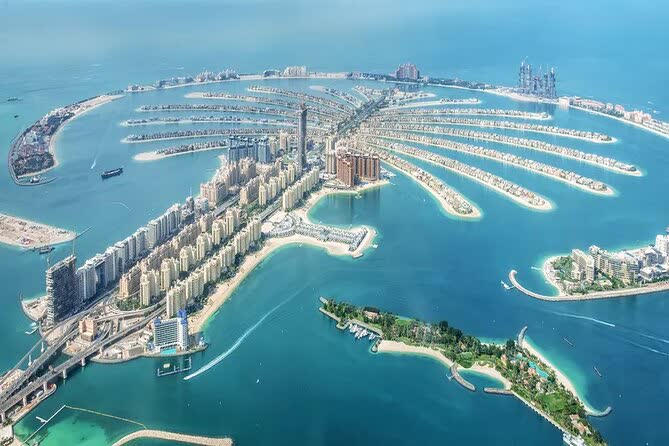 Palm Jumeirah trunk apartments and Shoreline residences